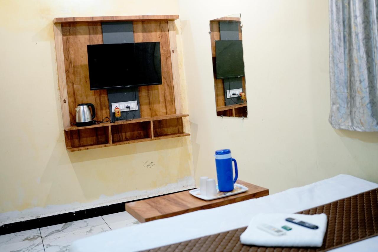 Hotel Mahalok Palace Ujjain Εξωτερικό φωτογραφία
