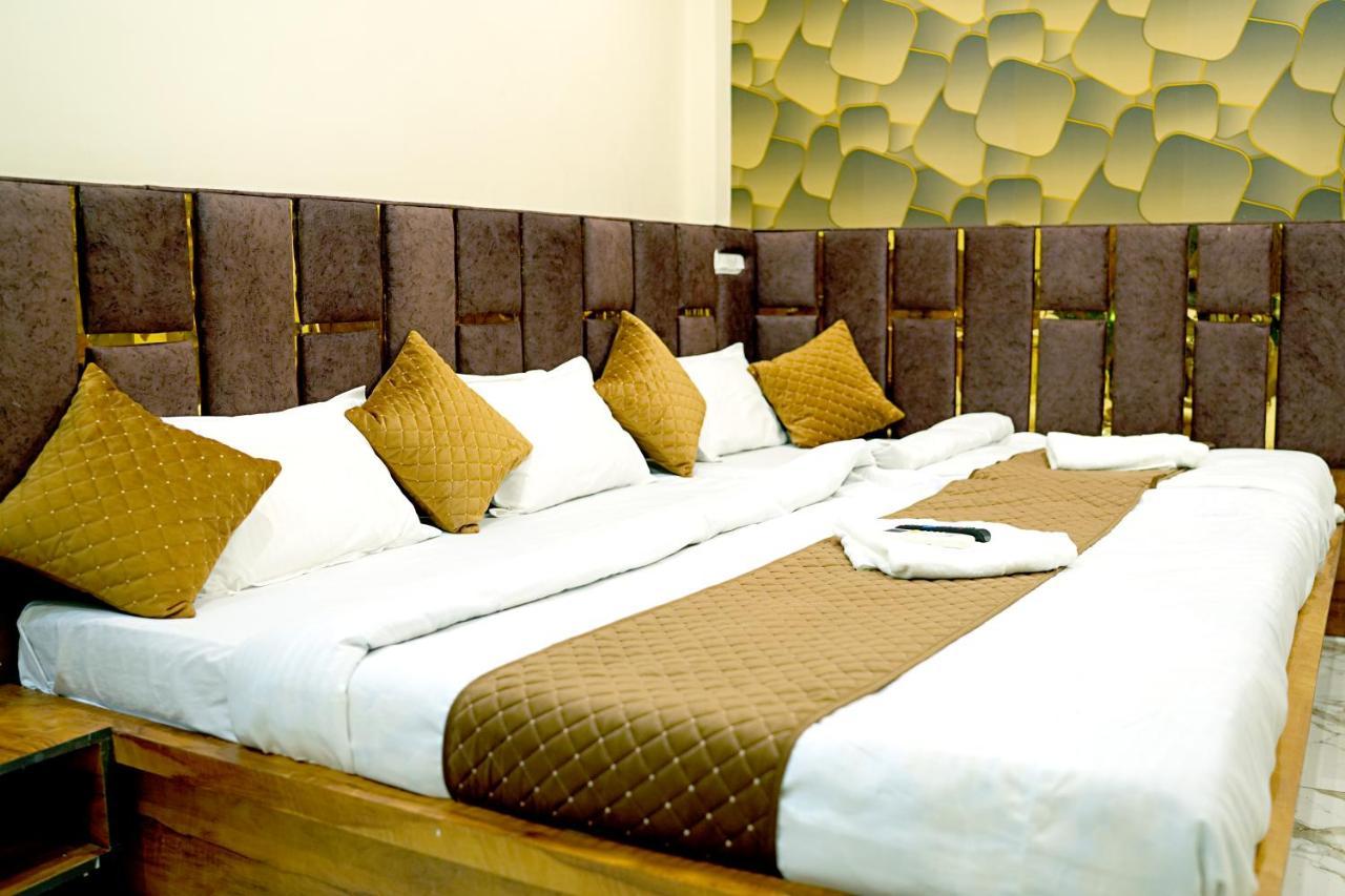 Hotel Mahalok Palace Ujjain Εξωτερικό φωτογραφία