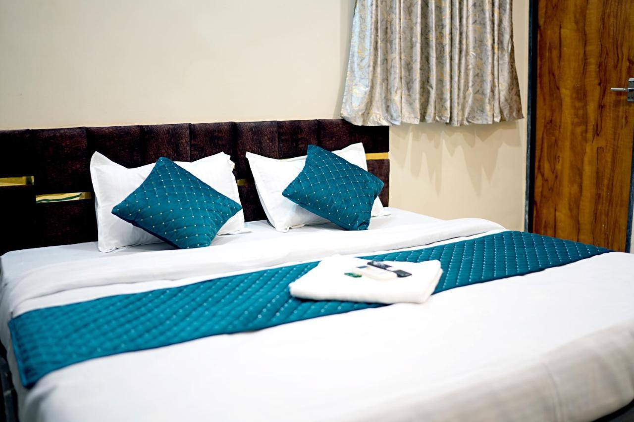 Hotel Mahalok Palace Ujjain Εξωτερικό φωτογραφία